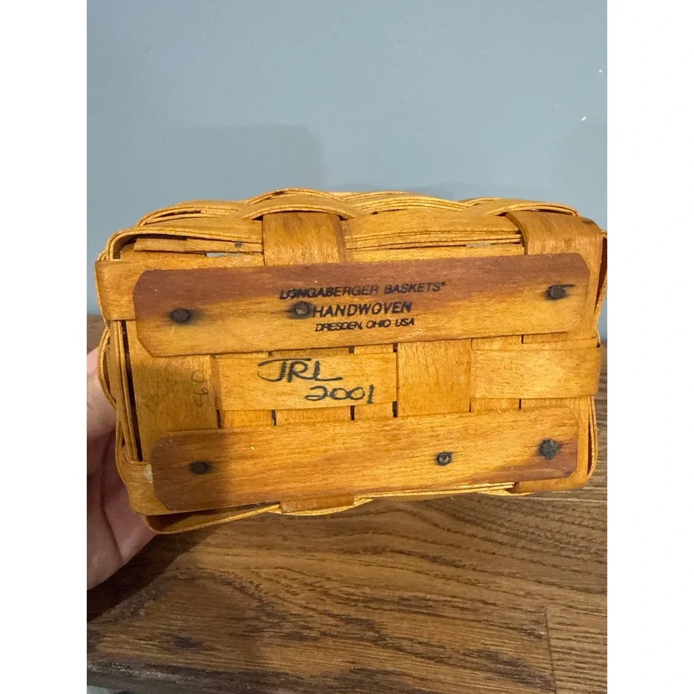 Longaberger 2001 Handwoven Small Rectangular‎ Basket with Handle Dresden Ohio